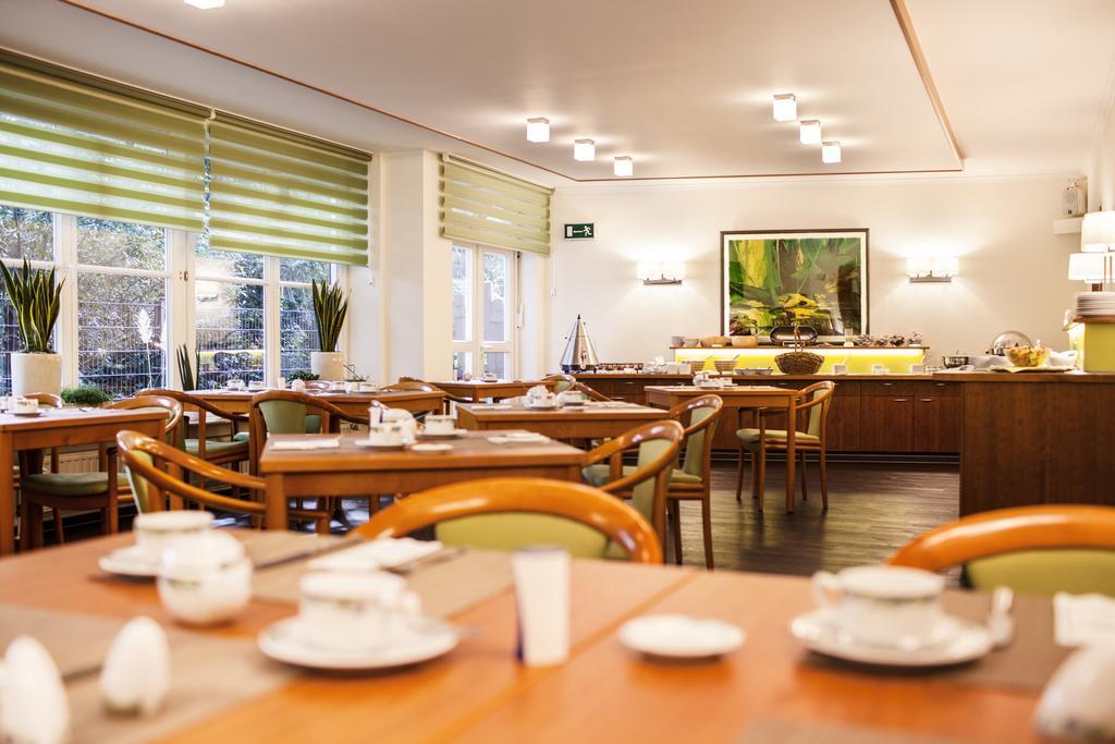 Hotel Buerer Hof Gelsenkirchen Bagian luar foto